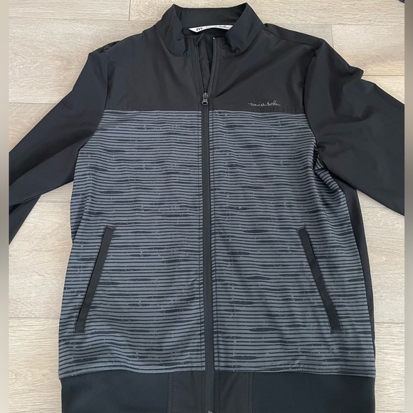 Travis Mathew full zip jacket size medium - Picture 4 of 4
